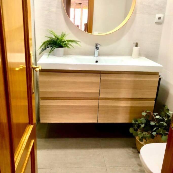 Nuevo Con Piscina A 2 Minutos Estacion Tren Ave Apartment Zaragoza Luaran gambar