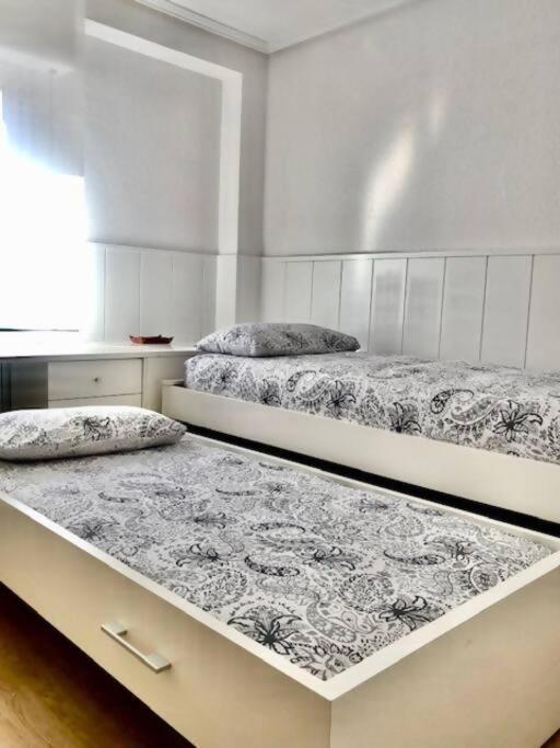 Nuevo Con Piscina A 2 Minutos Estacion Tren Ave Apartment Zaragoza Luaran gambar