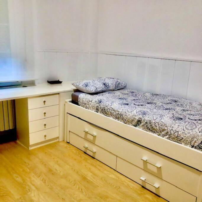 Nuevo Con Piscina A 2 Minutos Estacion Tren Ave Apartment Zaragoza Luaran gambar